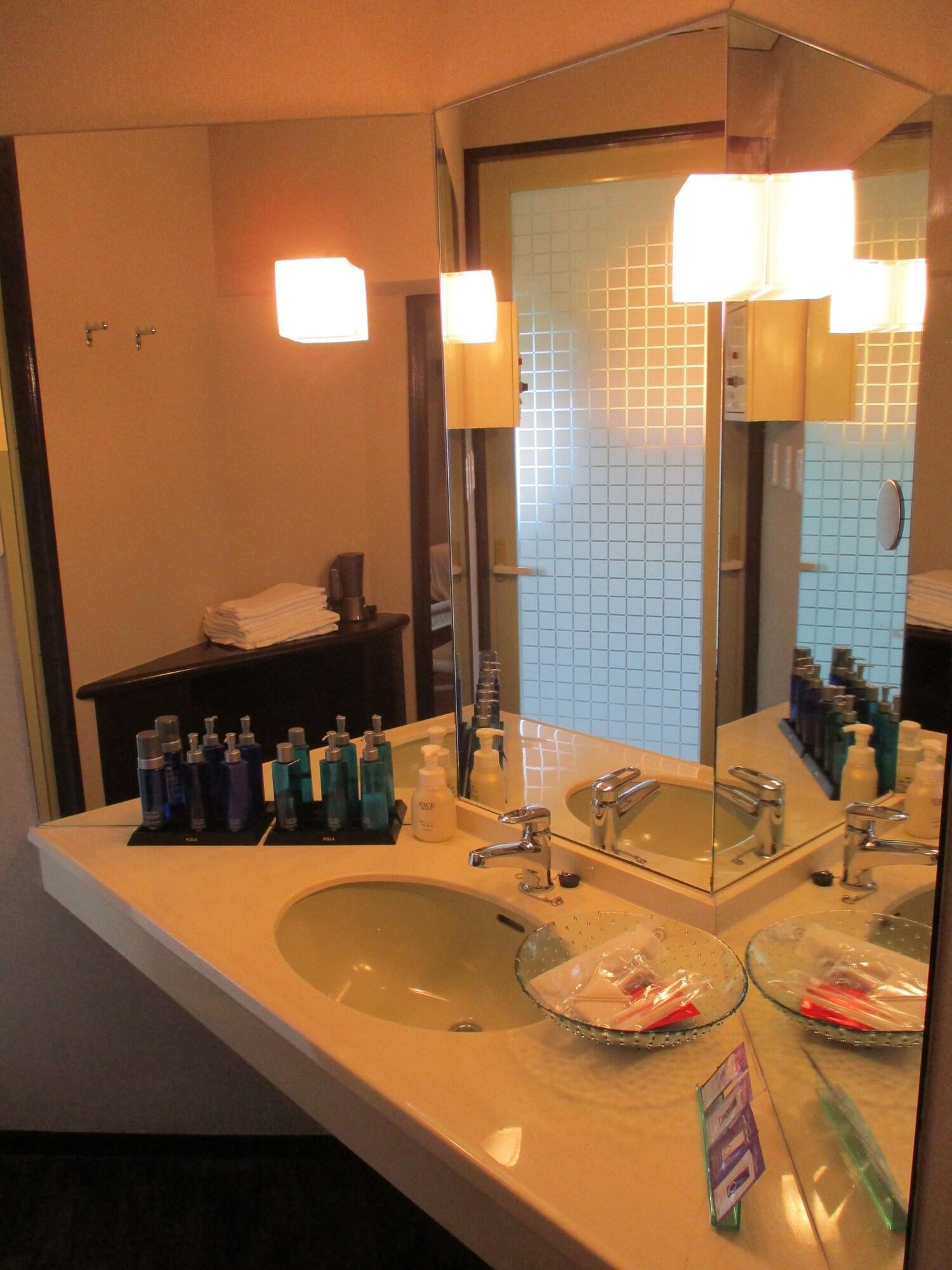 Rycom Crystal Hotel Okinawa Exteriör bild