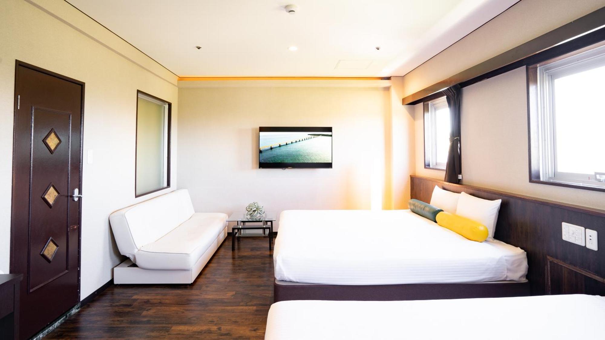 Rycom Crystal Hotel Okinawa Exteriör bild
